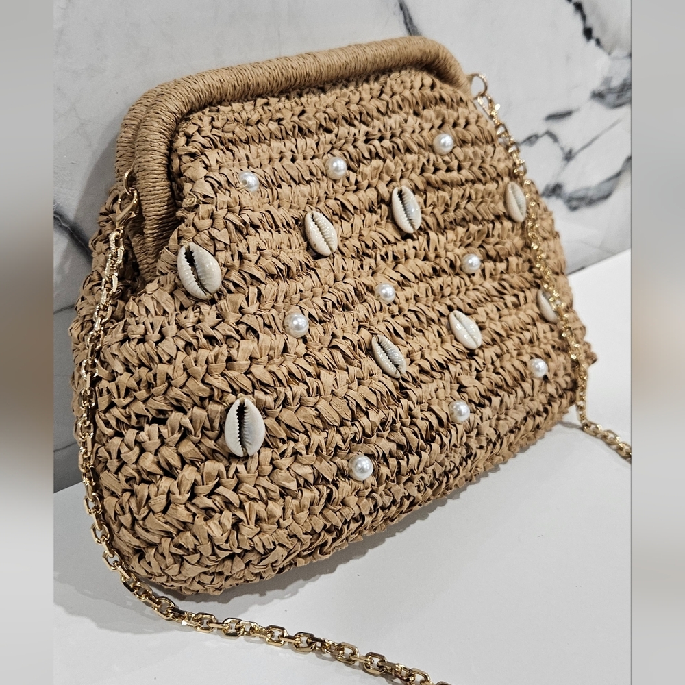 Embellished Beaded Shells and Faux Pearls Straw Frame Clutch Natural Handbag - Picture 4 of 9